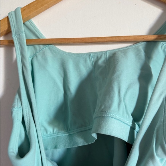 Aritzia TNAction Teal Buttery Soft Shelf Bra Cropped Tank Top size Small EUC - Picture 4 of 5